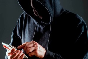 в Истре в очередной раз пенсионер стал жертвой мошенников